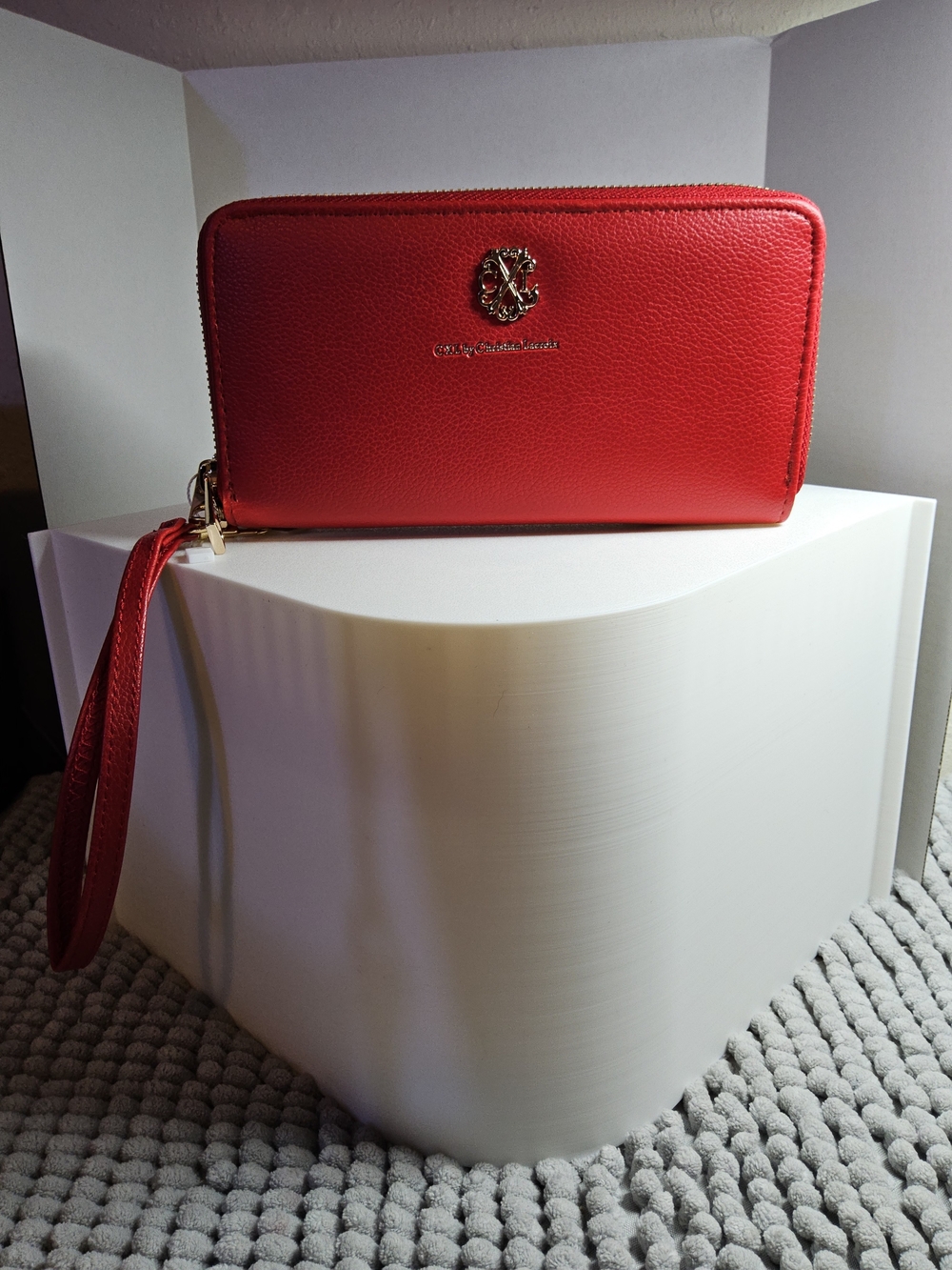 NWT CXL by Christian Lacroix Red Brandy Pebble Double Zip-Around Wristlet Wallet